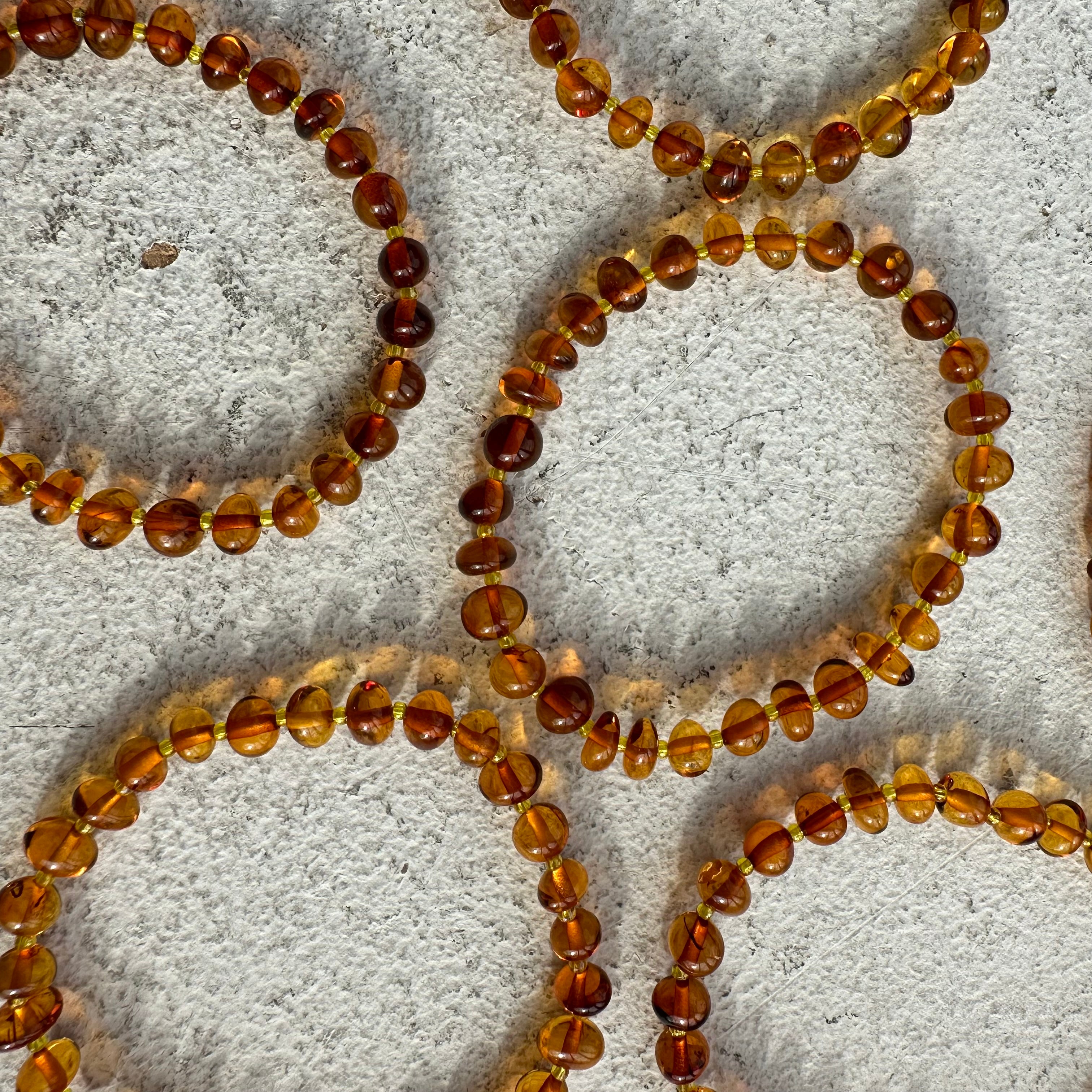 Amber Freeform Beads Bracelet - Style B Amber Freeform Beads Bracelet - Style B